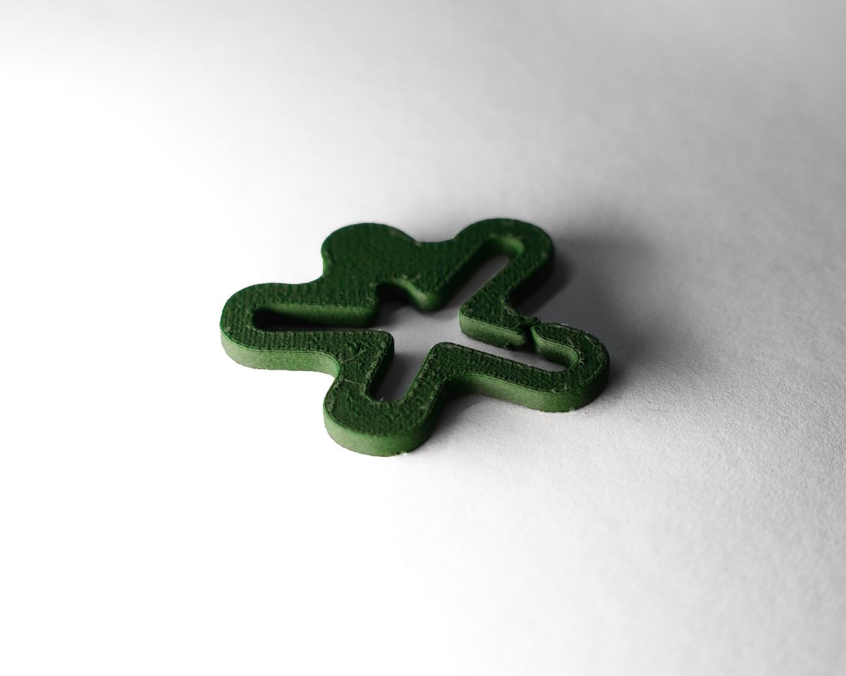 EIN UNBESTAND KARABINER