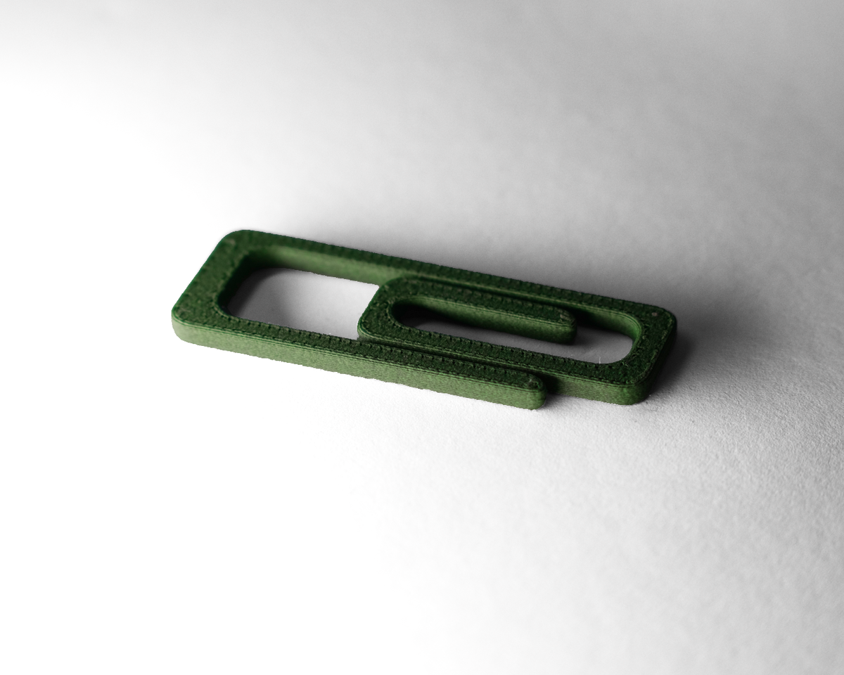 EIN UNBESTAND KARABINER
